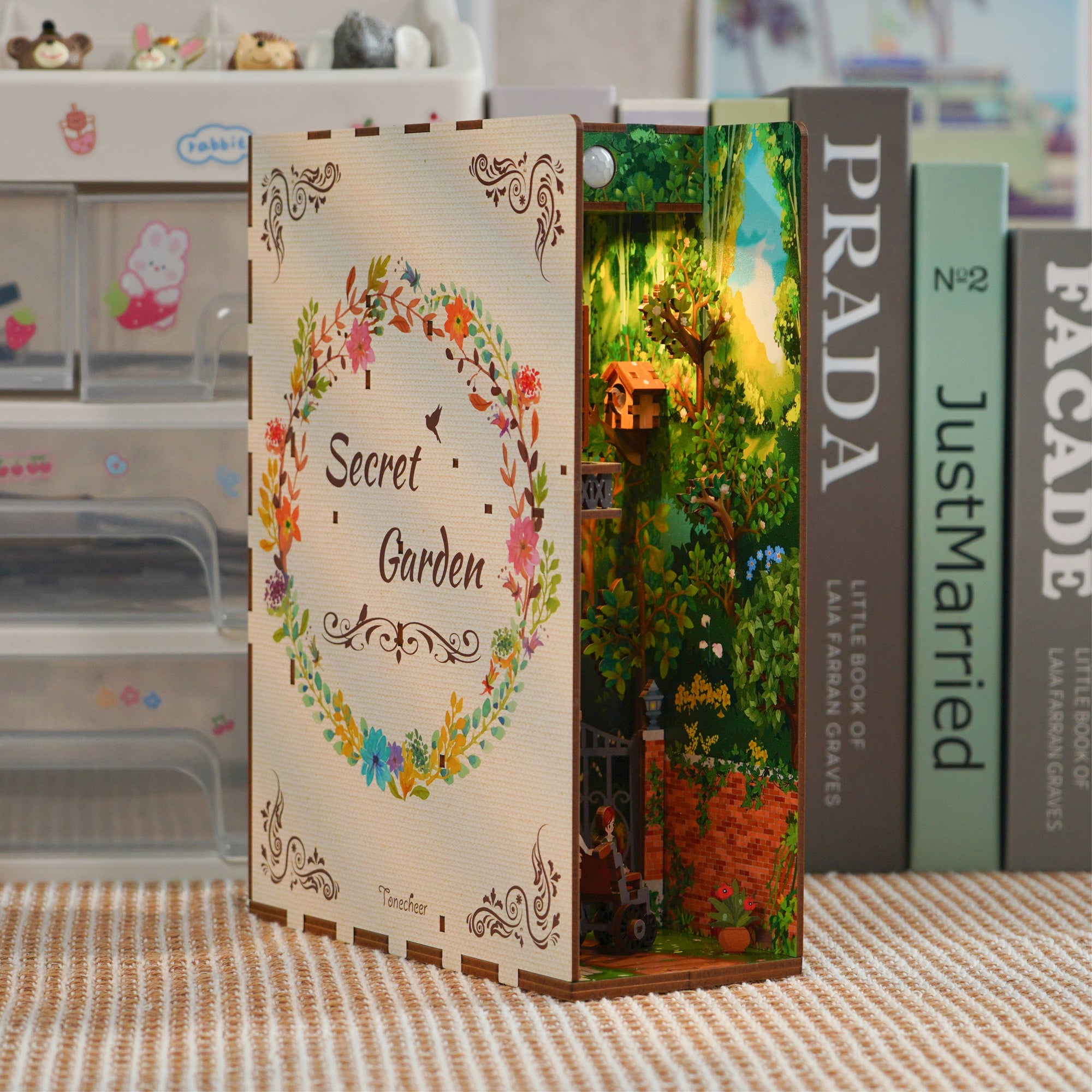 The Secret Garden Book Nook Kit