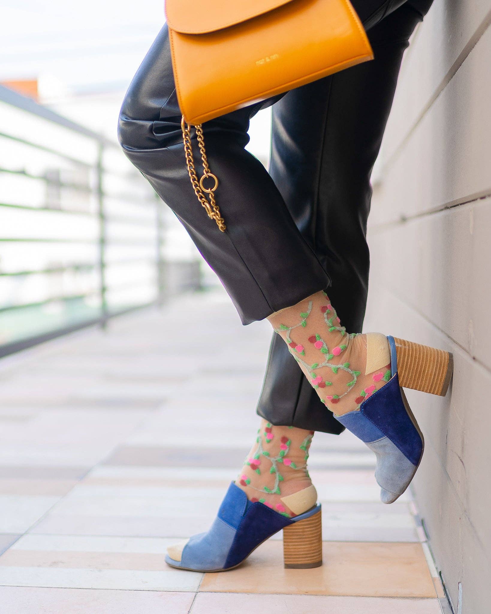 Sheer Rosettes Crew Socks