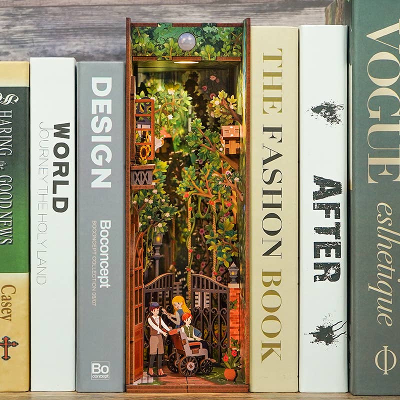 The Secret Garden Book Nook Kit