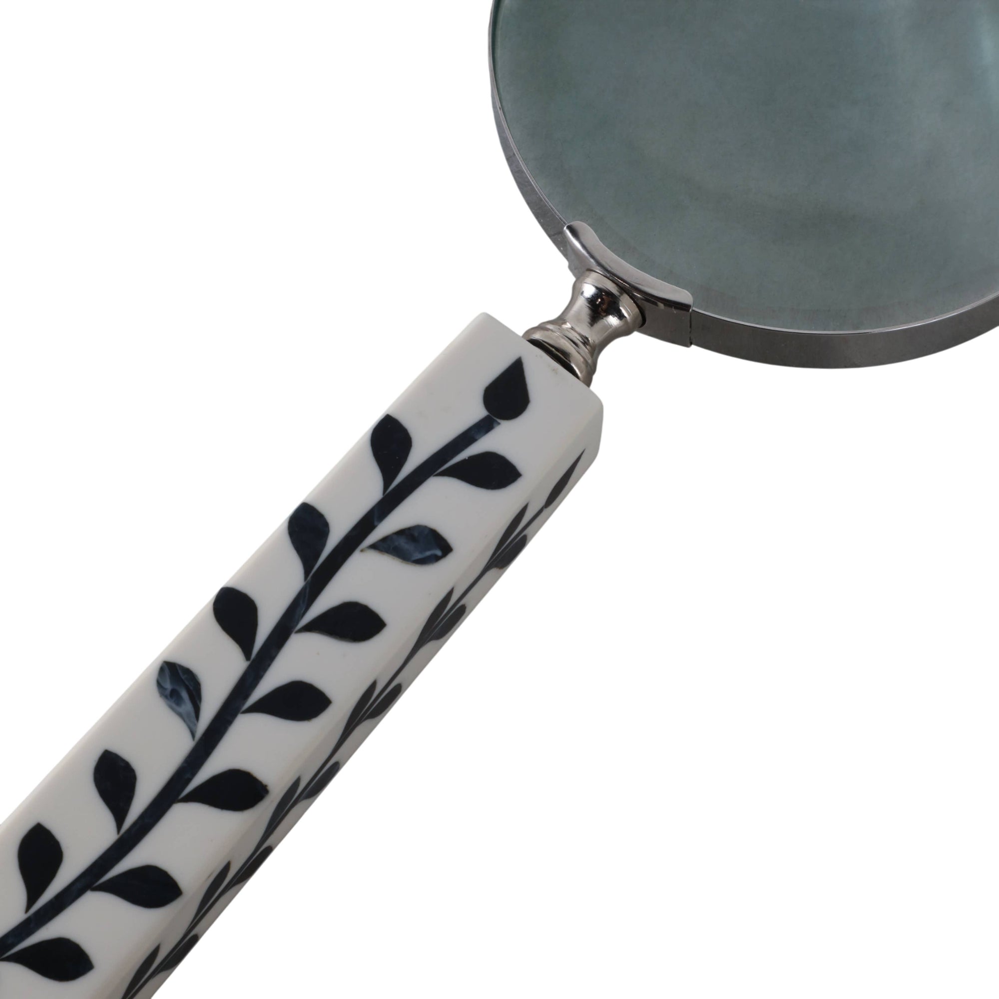 White Resin Vines Magnifying, 10 in.
